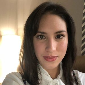 Meet your Posher, Isabelle